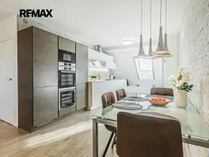 Prodej bytu 4+kk, Praha - Kbely, Semilská, 123 m2
