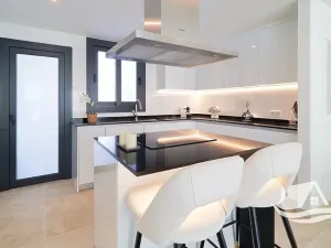 Prodej bytu 4+kk, Estepona, Španělsko, 135 m2
