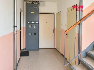 Pronájem bytu 2+kk, Praha - Horní Počernice, Komárovská, 59 m2