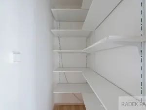 Pronájem bytu 1+1, Praha - Háje, Kosmická, 48 m2