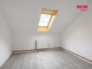 Prodej bytu 3+1, Dobev - Stará Dobev, 73 m2