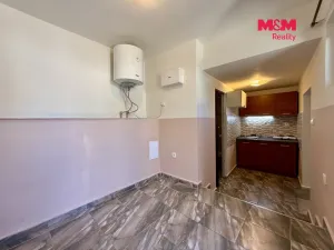 Pronájem bytu 1+kk, Kladno - Kročehlavy, Kozinova, 22 m2
