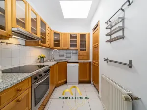 Pronájem bytu 3+kk, Praha - Vinohrady, Pod Karlovem, 85 m2