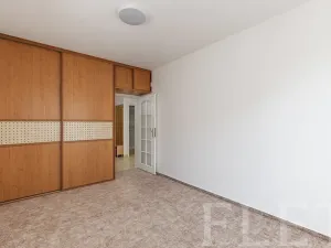 Pronájem bytu 2+kk, Praha - Záběhlice, Velenovského, 53 m2