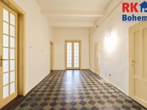 Prodej bytu 3+1, Praha - Bubeneč, Čechova, 125 m2