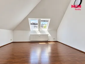 Prodej bytu 3+kk, Praha, Donská, 75 m2