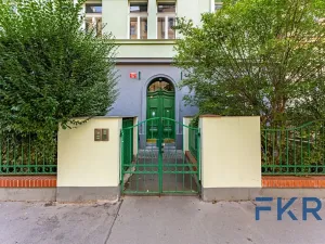 Pronájem bytu 2+kk, Praha - Bubeneč, Šmeralova, 52 m2