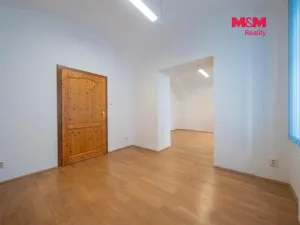 Pronájem obchodního prostoru, Bruntál, Jesenická, 30 m2