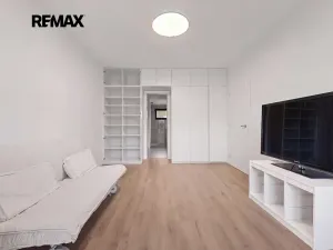 Pronájem rodinného domu, Říčany, Táborská, 199 m2