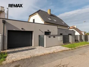 Pronájem rodinného domu, Říčany, Táborská, 199 m2