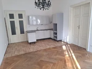 Pronájem pokoje, Brno, třída Kpt. Jaroše, 36 m2