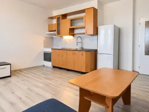 Pronájem bytu 2+kk, Pardubice, Na Drážce, 44 m2