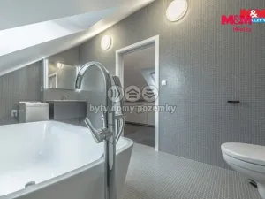 Pronájem atypického bytu, Frýdlant, ČSA, 90 m2