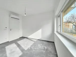 Pronájem bytu 3+kk, Znojmo, Hrušňová, 80 m2