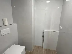 Pronájem bytu 2+kk, Praha, Toužimská, 43 m2