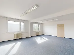 Pronájem kanceláře, Hradec Králové, Akademika Bedrny, 602 m2