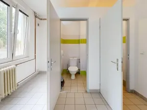 Pronájem kanceláře, Hradec Králové, Akademika Bedrny, 602 m2