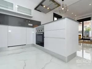 Prodej vily, Torrevieja, Španělsko, 95 m2