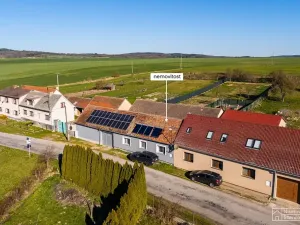 Prodej rodinného domu, Štěkeň, 69 m2