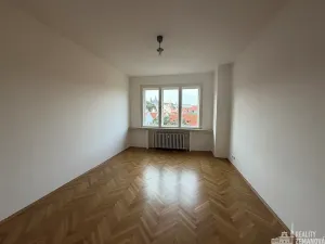 Pronájem bytu 2+1, Praha - Malá Strana, Šeříková, 50 m2