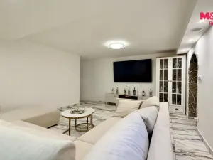 Prodej rodinného domu, Dolní Bojanovice, Zvolence, 380 m2