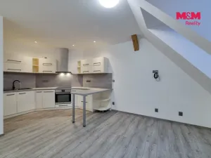 Pronájem bytu 2+kk, Cheb, 26. dubna, 52 m2