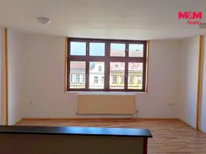 Pronájem bytu 1+kk, Jaroměř, nám. Československé armády, 50 m2