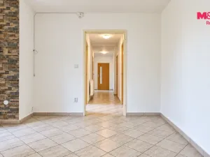 Pronájem bytu 3+1, Milovice - Mladá, Spojovací, 70 m2