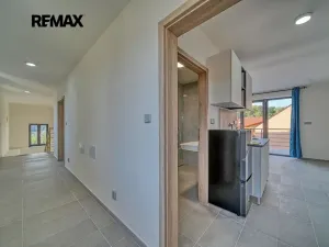Pronájem bytu 1+kk, Velký Osek, Revoluční, 21 m2