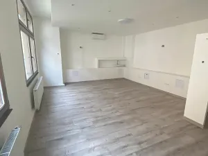 Pronájem obchodního prostoru, Frýdek-Místek, Ostravská, 52 m2