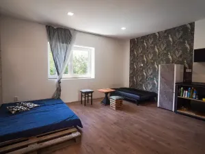 Prodej zemědělského objektu, Bžany, 1700 m2