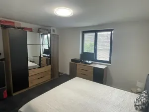 Prodej rodinného domu, Jeneč, Malé náměstí, 192 m2