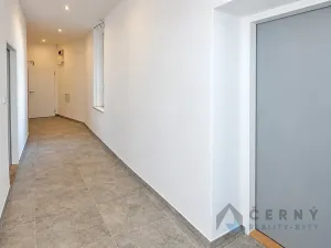 Pronájem bytu 2+1, Liberec, Liliová, 45 m2