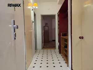 Pronájem bytu 3+1, Pardubice, Benešovo náměstí, 60 m2