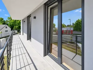 Prodej vícegeneračního domu, Šestajovice, Komenského, 275 m2