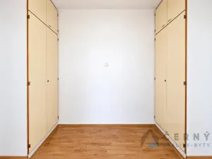 Prodej bytu 2+1, Liberec, Nad Školou, 60 m2