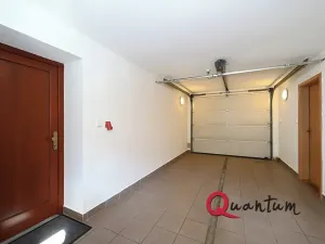 Pronájem rodinného domu, Praha - Kyje, Krčínovo náměstí, 126 m2