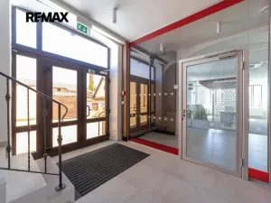 Prodej obchodního prostoru, Králíky, 5. května, 519 m2