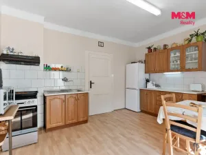 Prodej rodinného domu, Nový Bor - Janov, 180 m2
