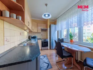 Prodej bytu 3+1, Habartov, Čs. armády, 70 m2
