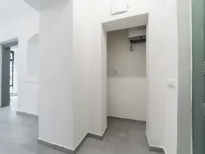 Pronájem obchodního prostoru, Praha - Žižkov, Ježkova, 64 m2