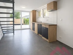 Pronájem bytu 2+kk, Praha - Vokovice, Oválová, 47 m2