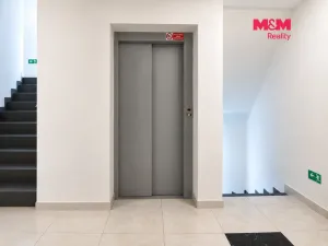 Prodej bytu 1+kk, Karlovy Vary - Drahovice, Mattoniho nábřeží, 45 m2