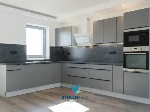 Prodej rodinného domu, Dubí, V Aleji, 206 m2