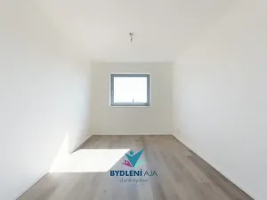 Prodej rodinného domu, Dubí, V Aleji, 206 m2