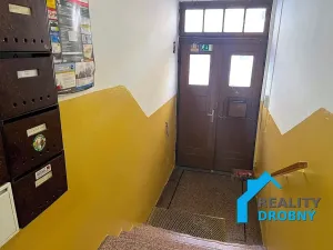 Pronájem bytu 1+kk, Děčín, Nerudova, 20 m2