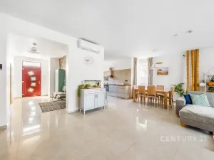 Pronájem rodinného domu, Bašť, Břežanská, 246 m2