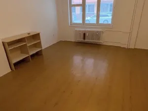Pronájem bytu 2+kk, Pardubice, Sladkovského, 45 m2