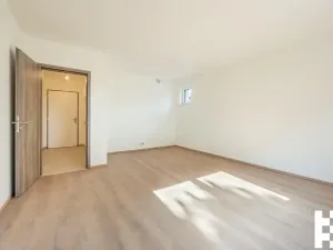 Prodej bytu 1+kk, Praha - Satalice, Za Novákovou zahradou, 34 m2