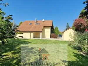 Pronájem rodinného domu, Šestajovice, Ve Skále, 160 m2